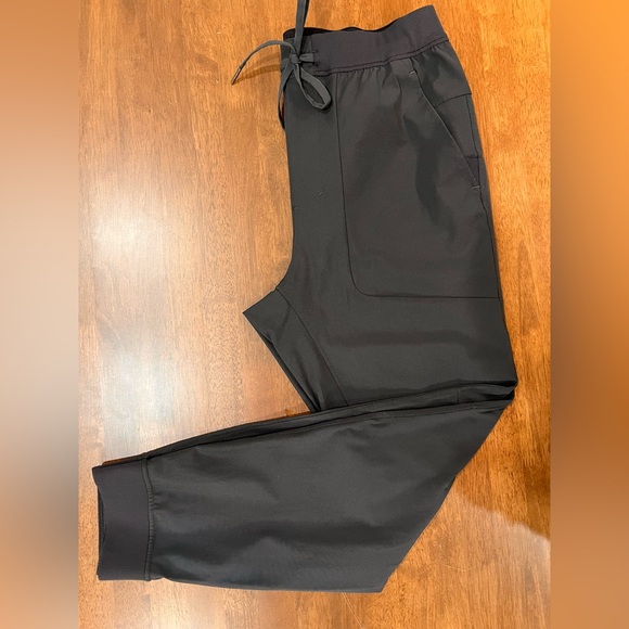 Lululemon ABC Jogger. Size L - Picture 5 of 7